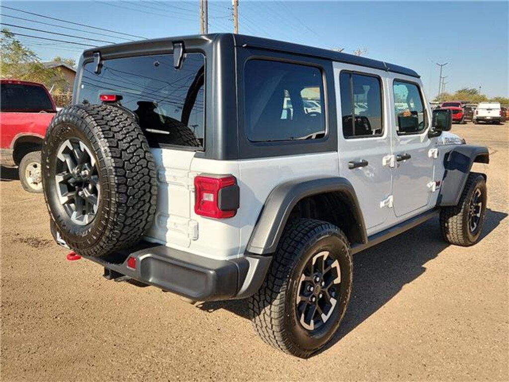 Used 2025 Jeep Wrangler Rubicon 4x4
