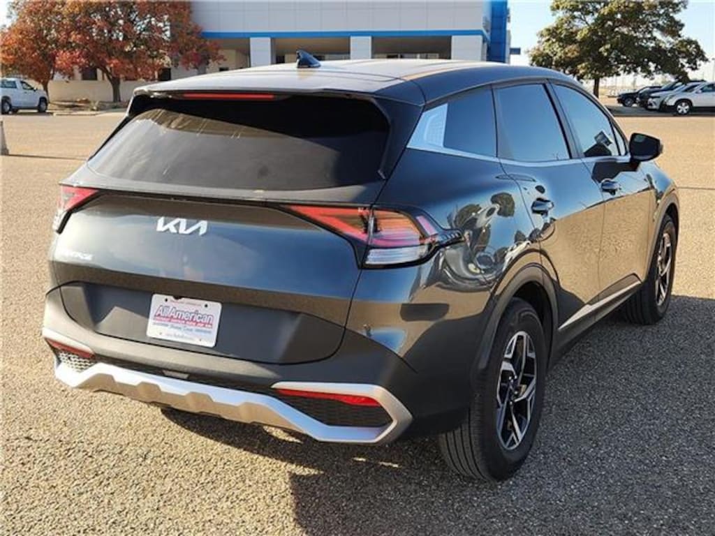 Used 2025 KIA Sportage LX Front-Wheel Drive