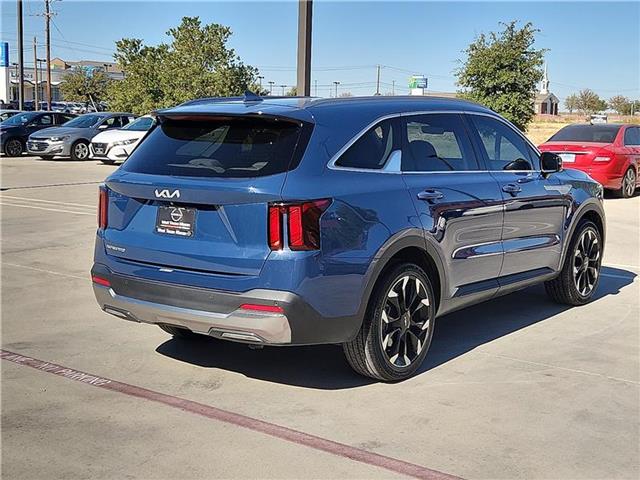 2024 Kia Sorento EX photo 4