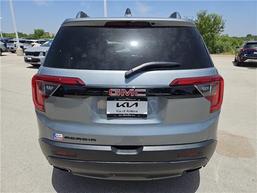 Used 2023 GMC Acadia SLT Front-Wheel Drive