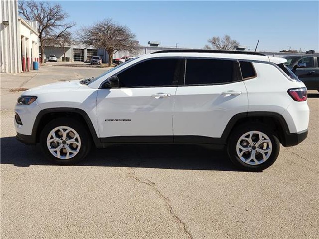 Used 2025 Jeep Compass Latitude 4x4