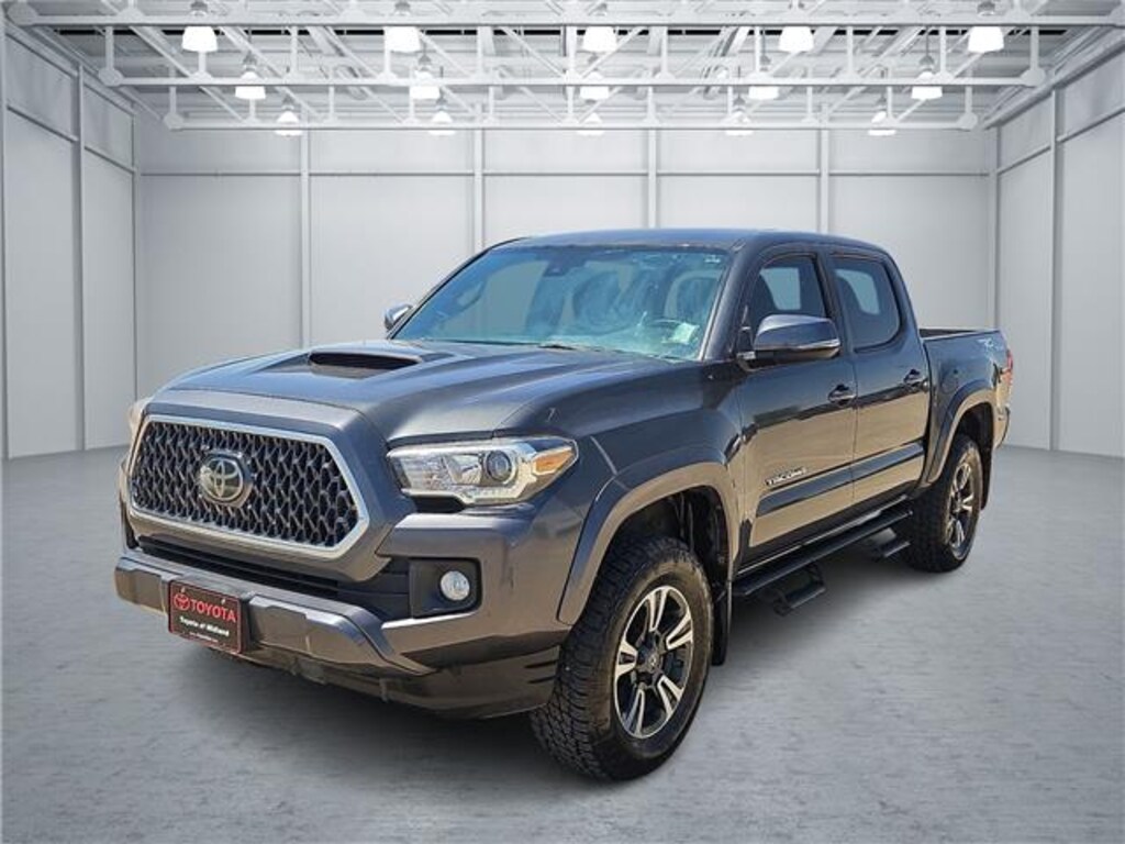 Used 2019 Toyota Tacoma TRD Sport V6 4x4 Double Cab 5 ft. box 127.4 in. WB