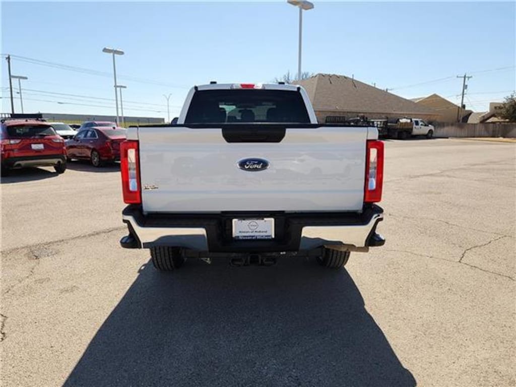 Used 2024 Ford F-250 XLT 4x4 Crew Cab 6.75 ft. box 160 in. WB SRW Sedan