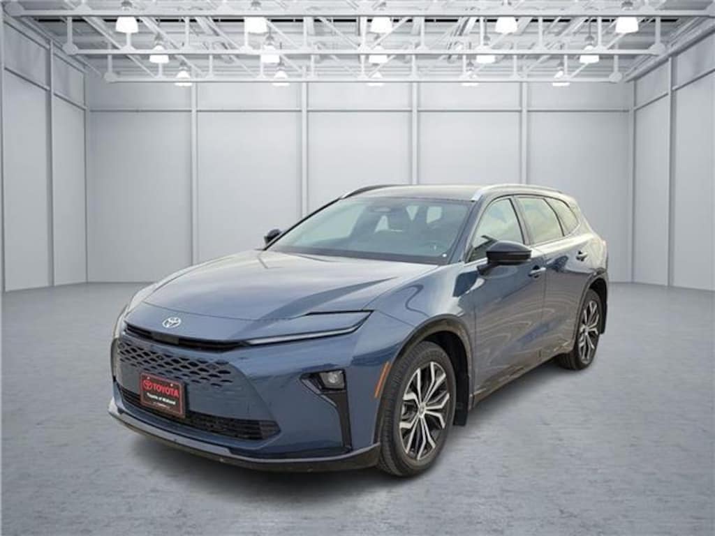 Used 2025 Toyota Crown Signia Limited