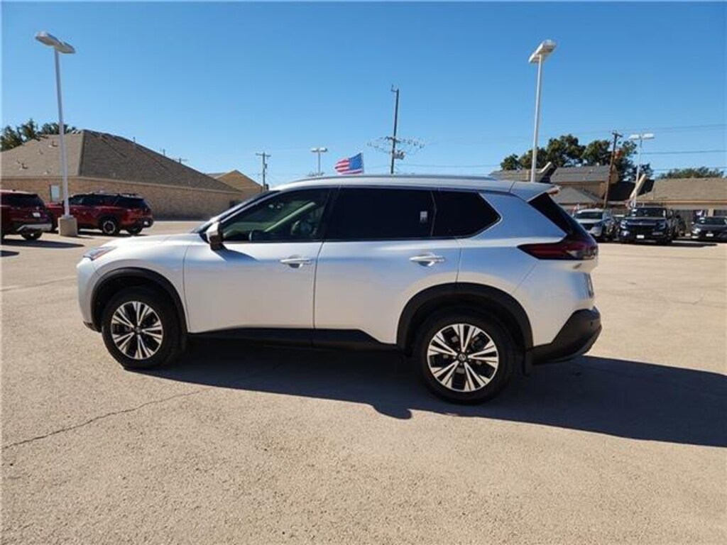 Used 2021 Nissan Rogue SV
