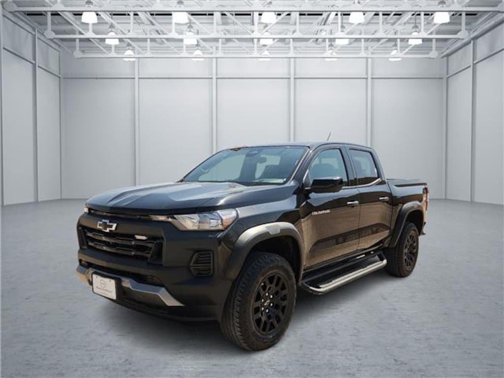 Used 2023 Chevrolet Colorado Trail Boss 4x4 Crew Cab 5 ft. box 131 in. WB