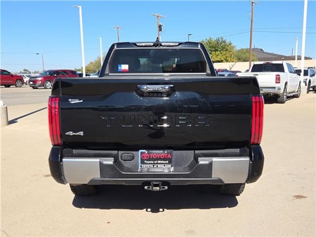 Used 2022 Toyota Tundra Limited (A10) 4x4 CrewMax 6.5 ft. box 157.7 in. WB