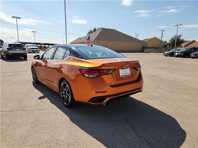 2024 Nissan Sentra SR photo 3