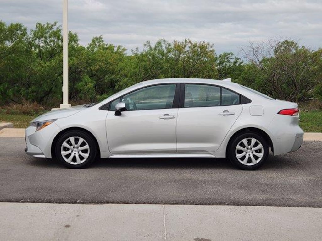 Used 2024 Toyota Corolla LE