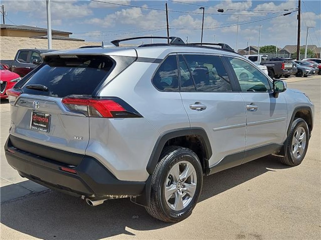 Used 2024 Toyota RAV4 XLE Front-Wheel Drive