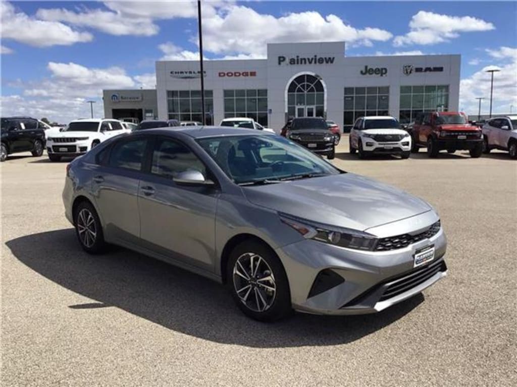 Used 2024 KIA Forte LXS (IVT) Sedan