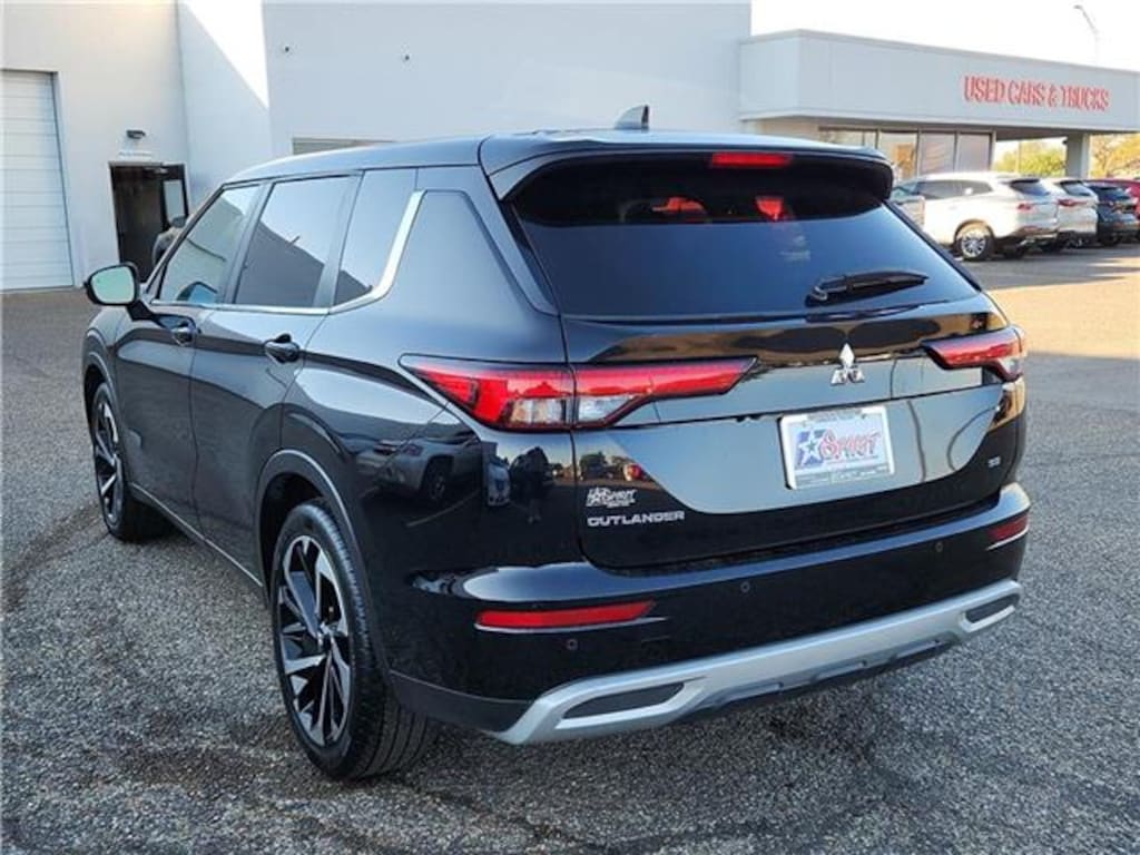 Used 2024 Mitsubishi Outlander