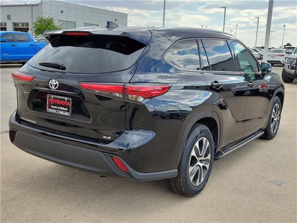 Used 2020 Toyota Highlander XLE Front-wheel Drive
