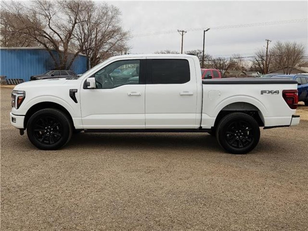 Used 2025 Ford F-150 Platinum 4x4 SuperCrew Cab 5.5 ft. box 145 in. WB