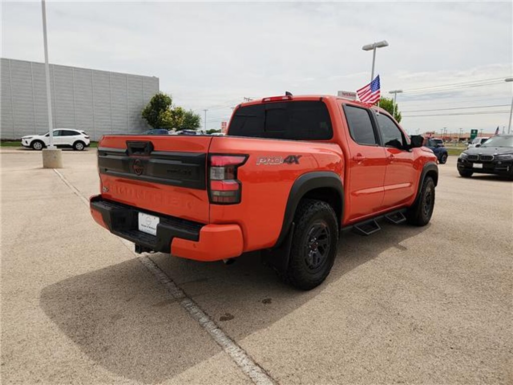 Used 2025 Nissan Frontier PRO-4X 4x4 Crew Cab 5 ft. box 126 in. WB
