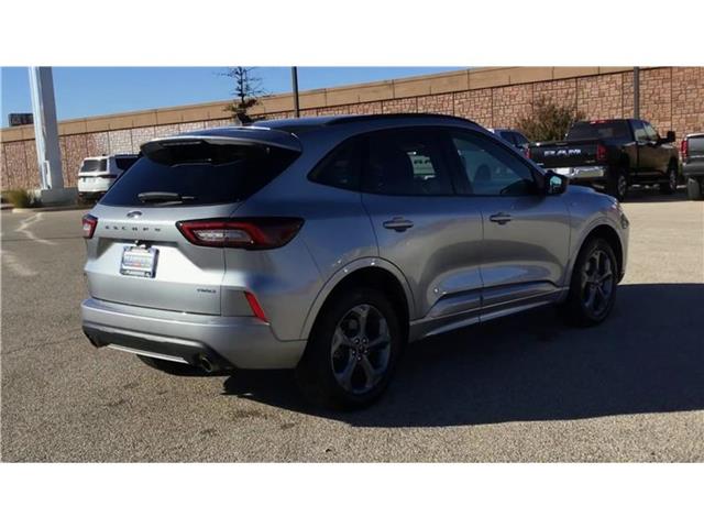 2024 Ford Escape ST-Line photo 3