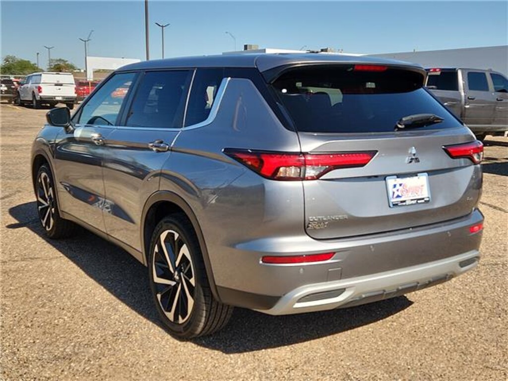 Used 2024 Mitsubishi Outlander