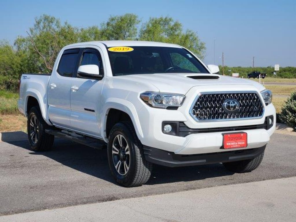 Used 2019 Toyota Tacoma TRD Sport V6 4x2 Double Cab 5 ft. box 127.4 in. WB