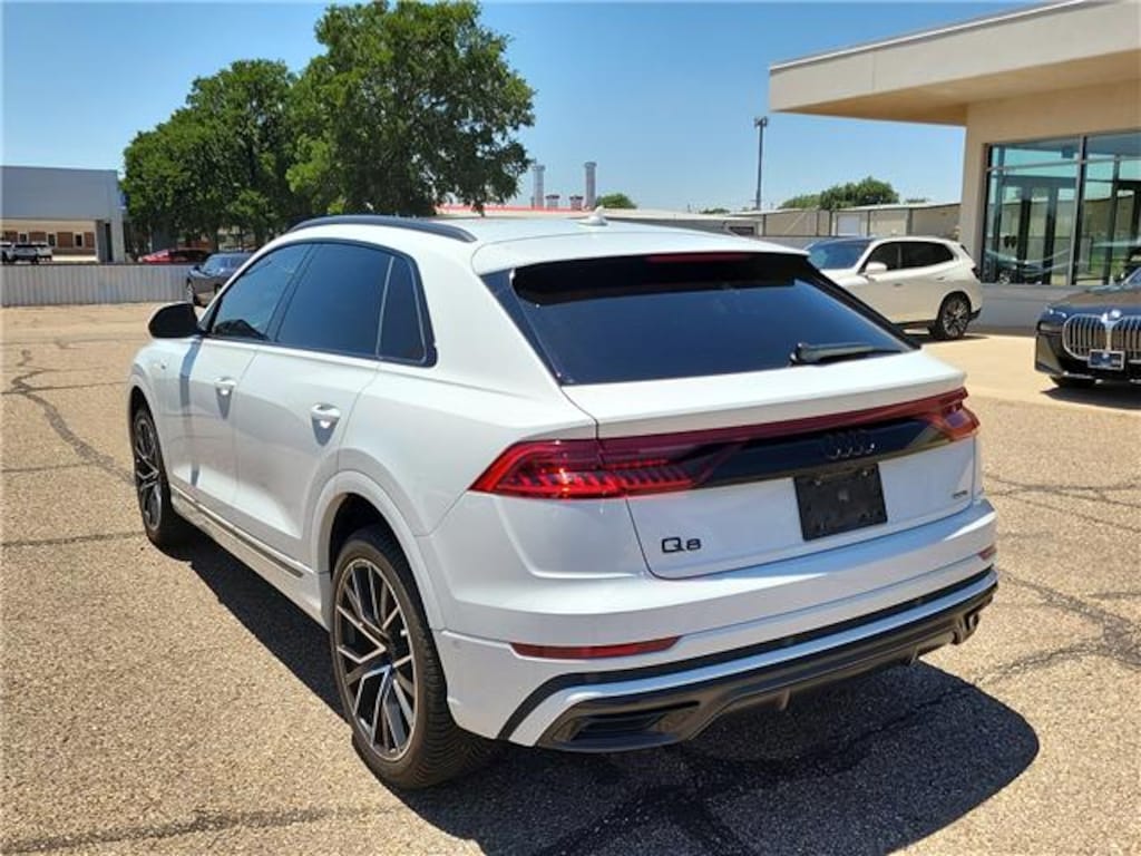 Used 2022 Audi Q8