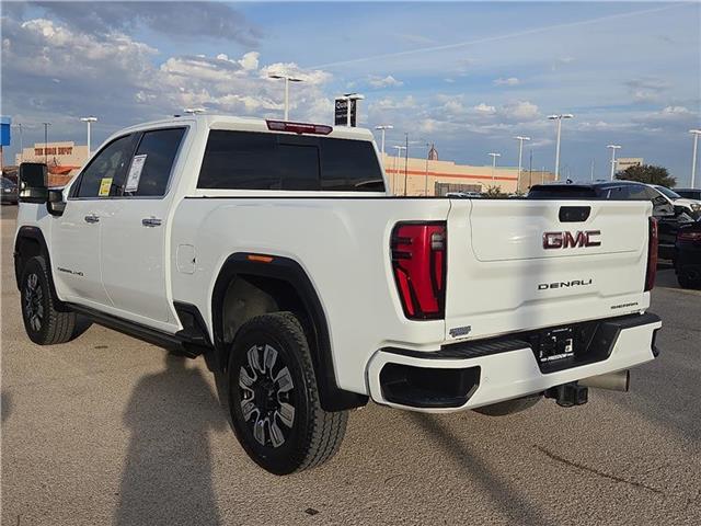 2024 Gmc Sierra 2500 HD Denali photo 3