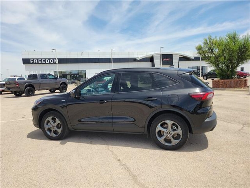 Used 2025 Ford Escape ST-Line All-Wheel Drive
