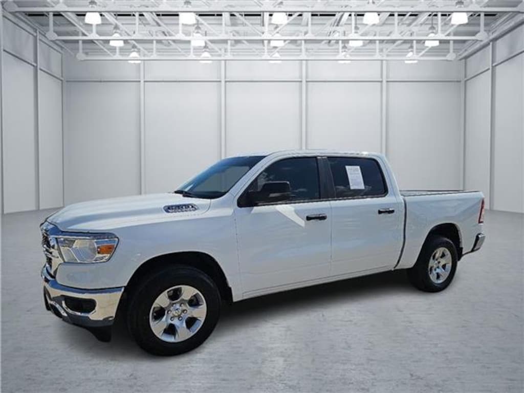 Used 2024 RAM 1500 Big Horn/Lone Star 4x4 Crew Cab 144.5 in. WB