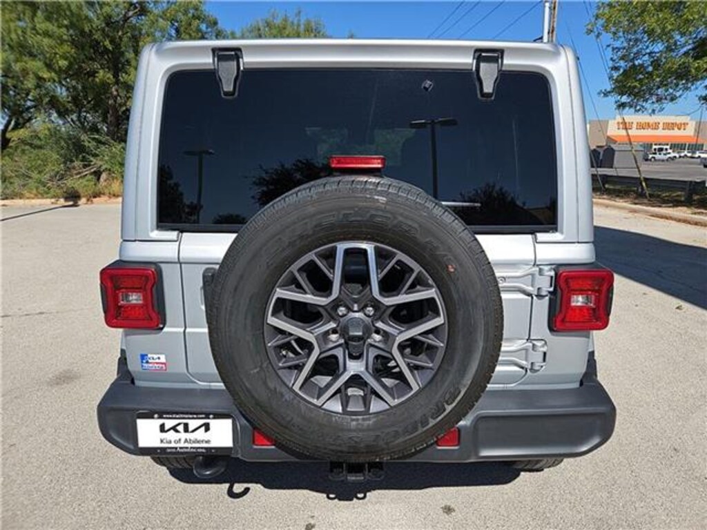 Used 2024 Jeep Wrangler Sahara 4x4