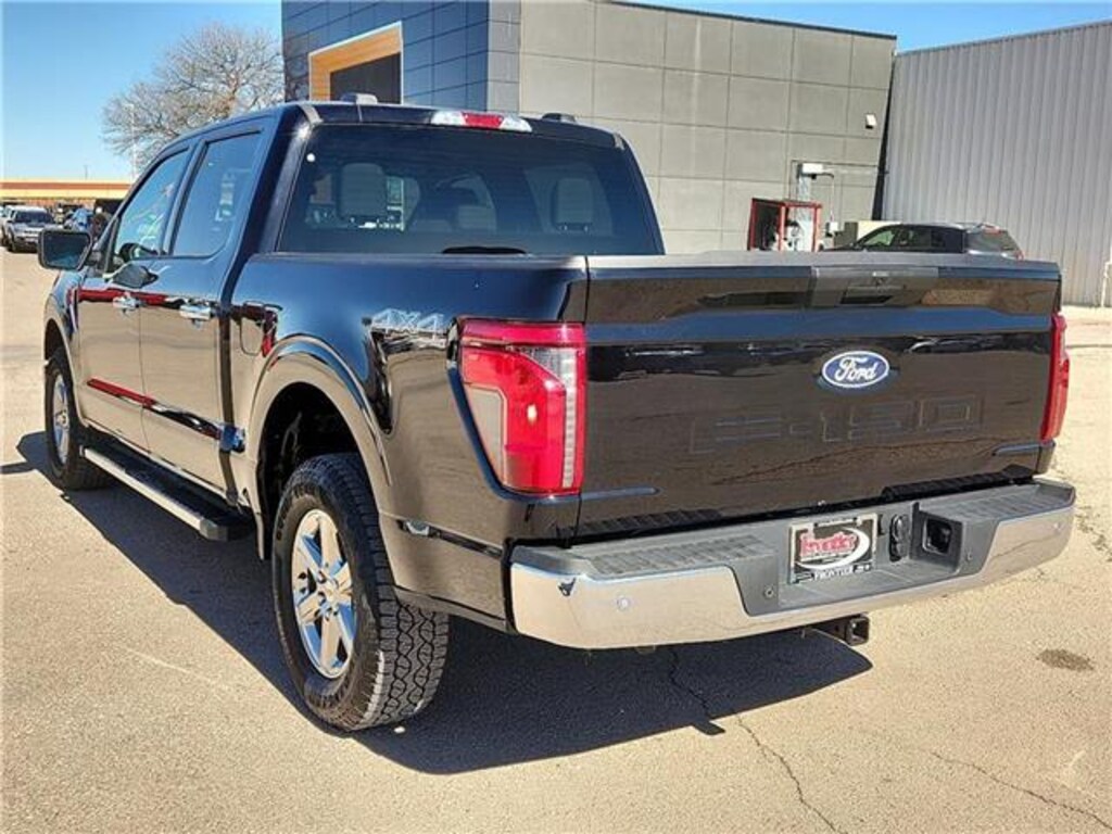 Used 2025 Ford F-150 XLT 4x4 SuperCrew Cab 5.5 ft. box 145 in. WB