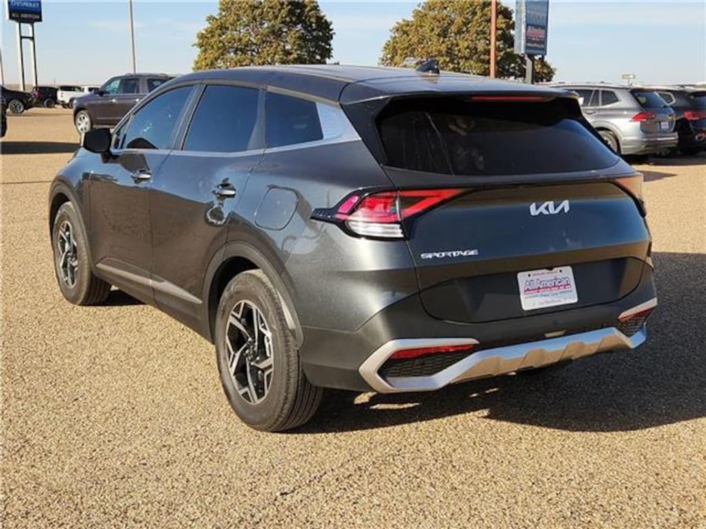Used 2025 KIA Sportage LX Front-Wheel Drive