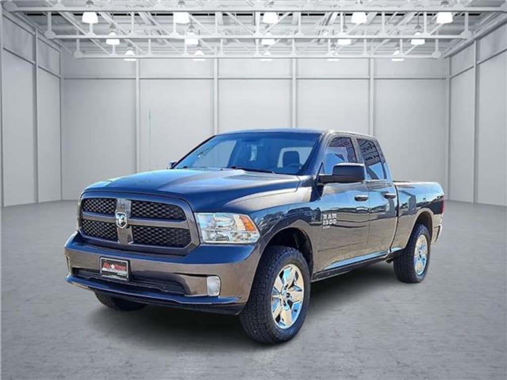 Used 2019 RAM 1500 Classic Express 4x4 Quad Cab 140 in. WB