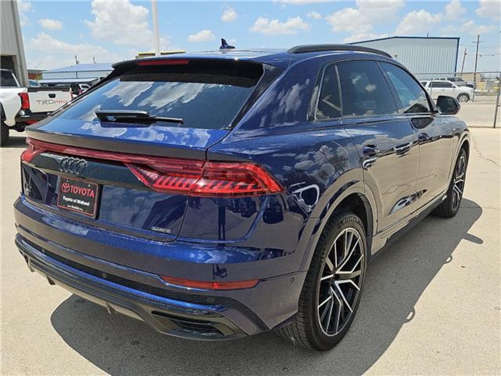 Used 2022 Audi Q8 55 Premium (Tiptronic) All-Wheel Drive quattro SUV
