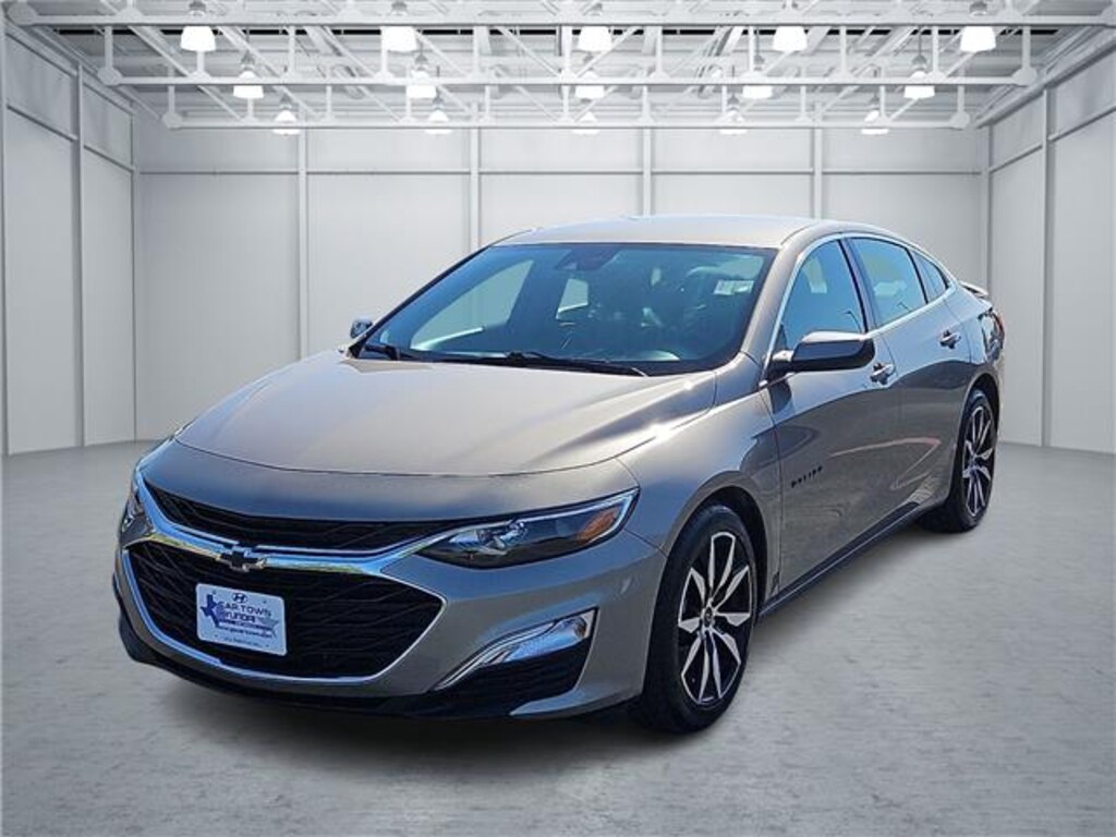 Used 2025 Chevrolet Malibu RS Sedan