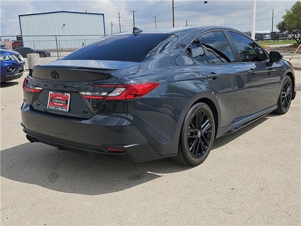 Used 2025 Toyota Camry SE