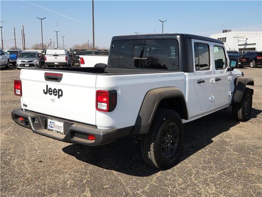 Used 2025 Jeep Gladiator Sport S 4x4 Crew Cab 5 ft. box