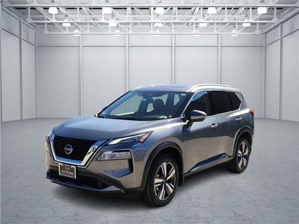 Used 2023 Nissan Rogue SL