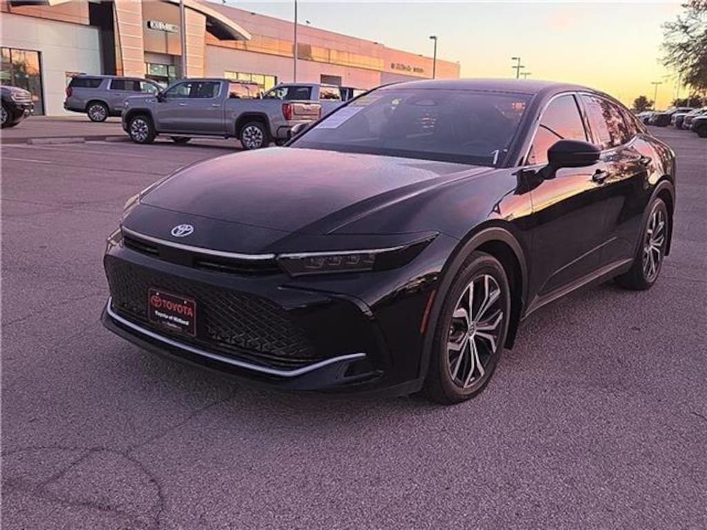 Used 2023 Toyota Crown Limited