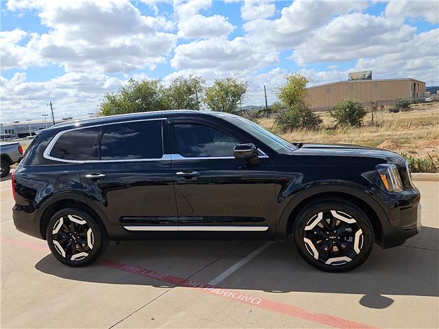 Used 2025 KIA Telluride S All-Wheel Drive