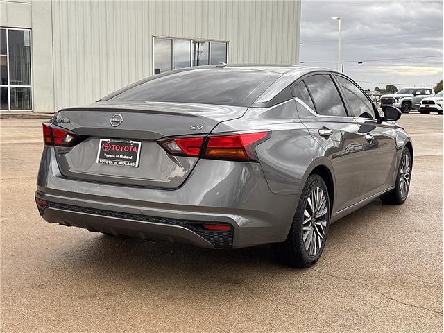 Used 2024 Nissan Altima 2.5 SV