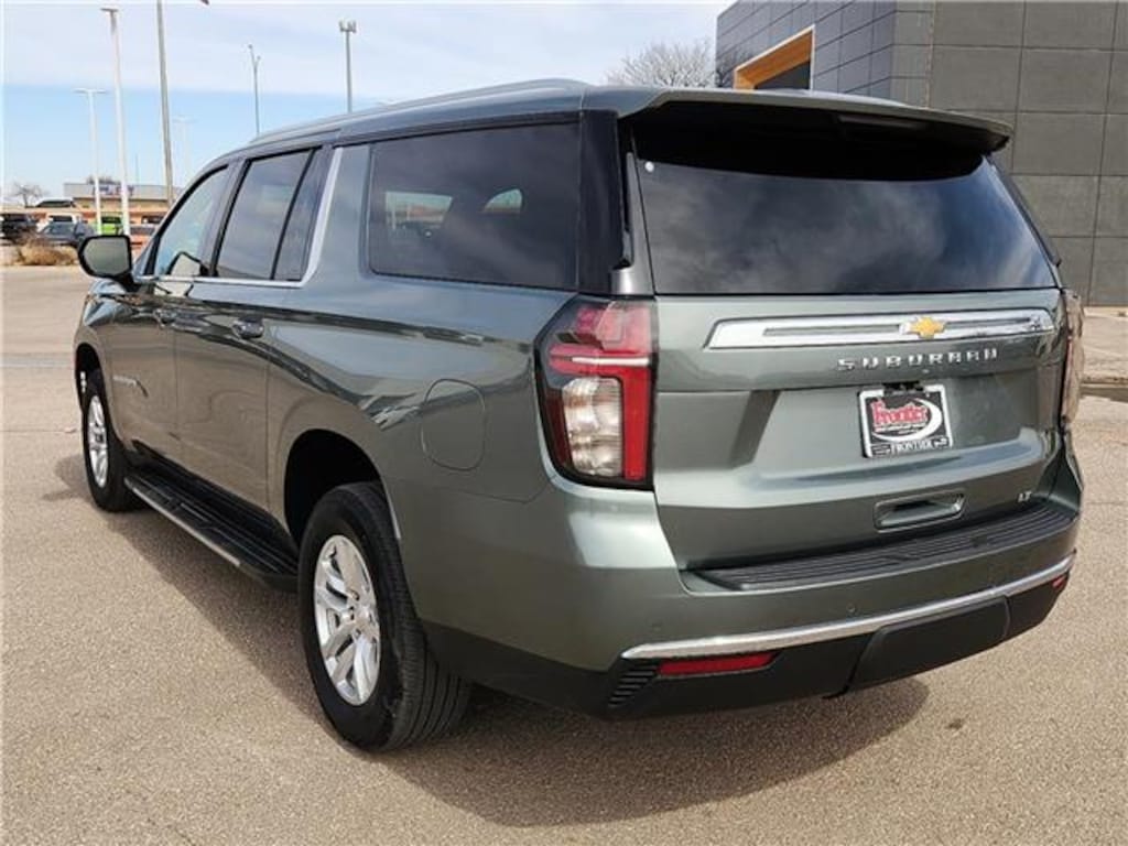 Used 2024 Chevrolet Suburban LT 4x4