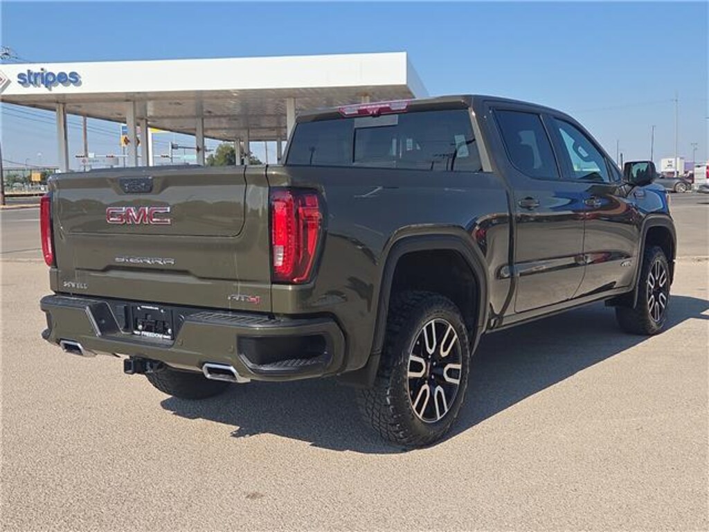 Used 2023 GMC Sierra 1500 AT4 4x4 Crew Cab 5.75 ft. box 147.4 in. WB