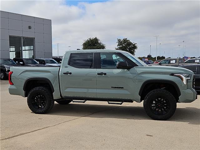 Used 2025 Toyota Tundra SR5 (A10) 4x4 CrewMax 5.5 ft. box 145.7 in. WB