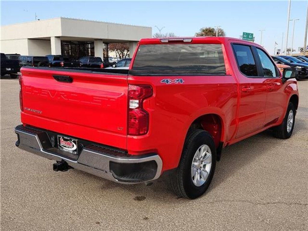 Used 2025 Chevrolet Silverado 1500 LT w/1LT 4x4 Crew Cab 5.75 ft. box 147.4 in. WB