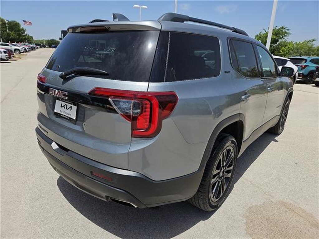 Used 2023 GMC Acadia SLT Front-Wheel Drive