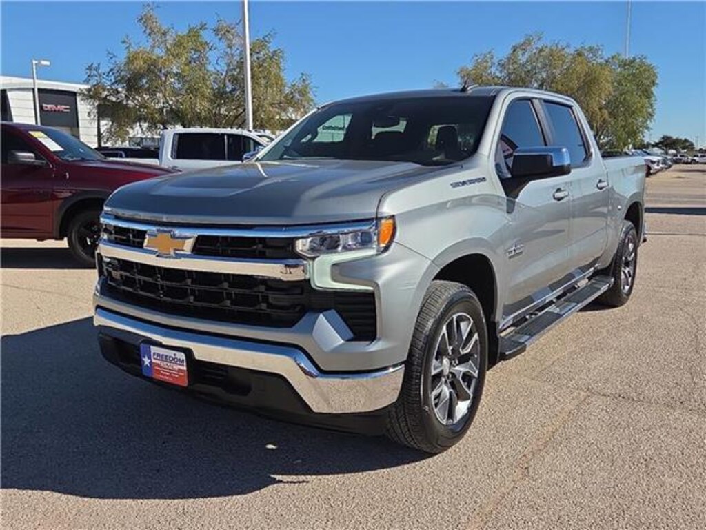 Used 2024 Chevrolet Silverado 1500 LT w/1LT 4x2 Crew Cab 5.75 ft. box 147.4 in. WB