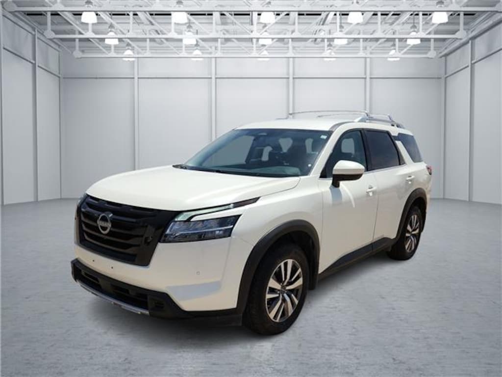 Used 2023 Nissan Pathfinder SL (A9) Front-Wheel Drive