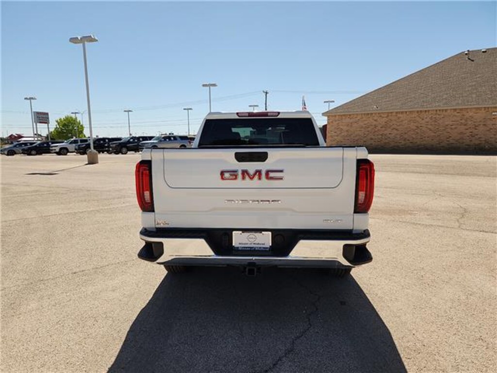 Used 2025 GMC Sierra 1500 SLT 4x2 Crew Cab 5.75 ft. box 147.4 in. WB