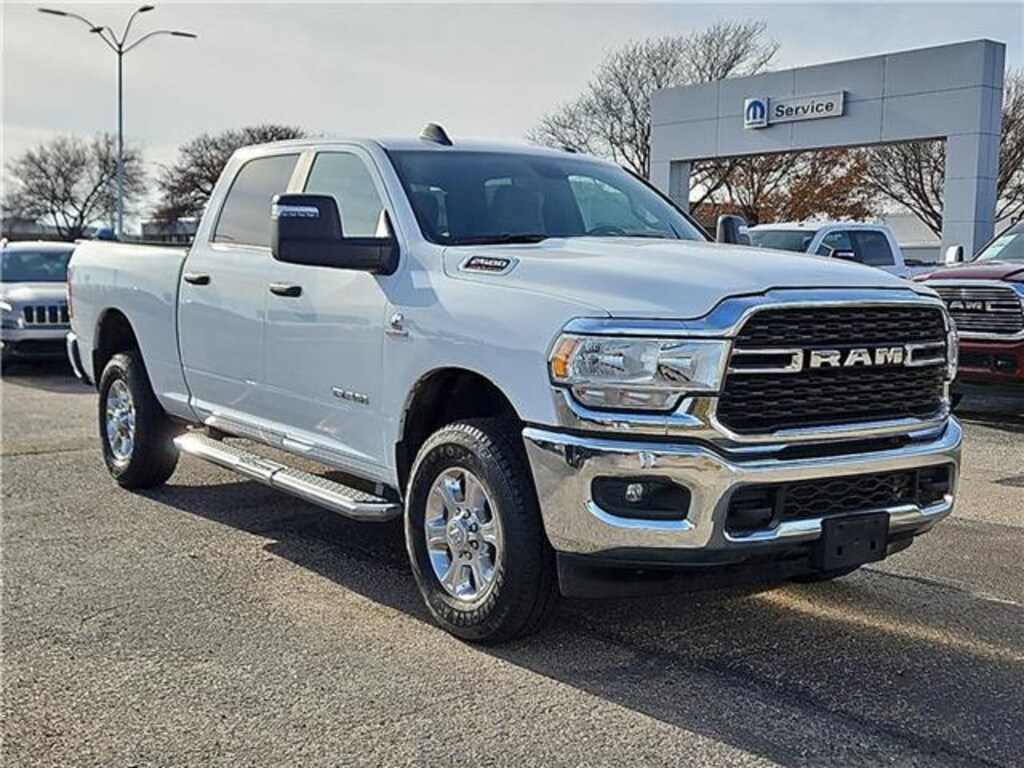 Used 2024 RAM 2500 Big Horn 4x4 Crew Cab 6.3 ft. box 149 in. WB