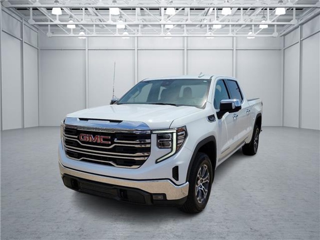 Used 2026 GMC Sierra 1500 SLT 4x2 Crew Cab 5.75 ft. box 147.4 in. WB