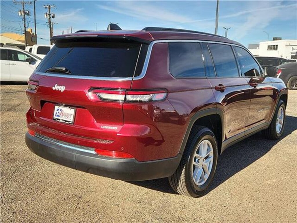 Used 2025 Jeep Grand Cherokee L Laredo 4x2