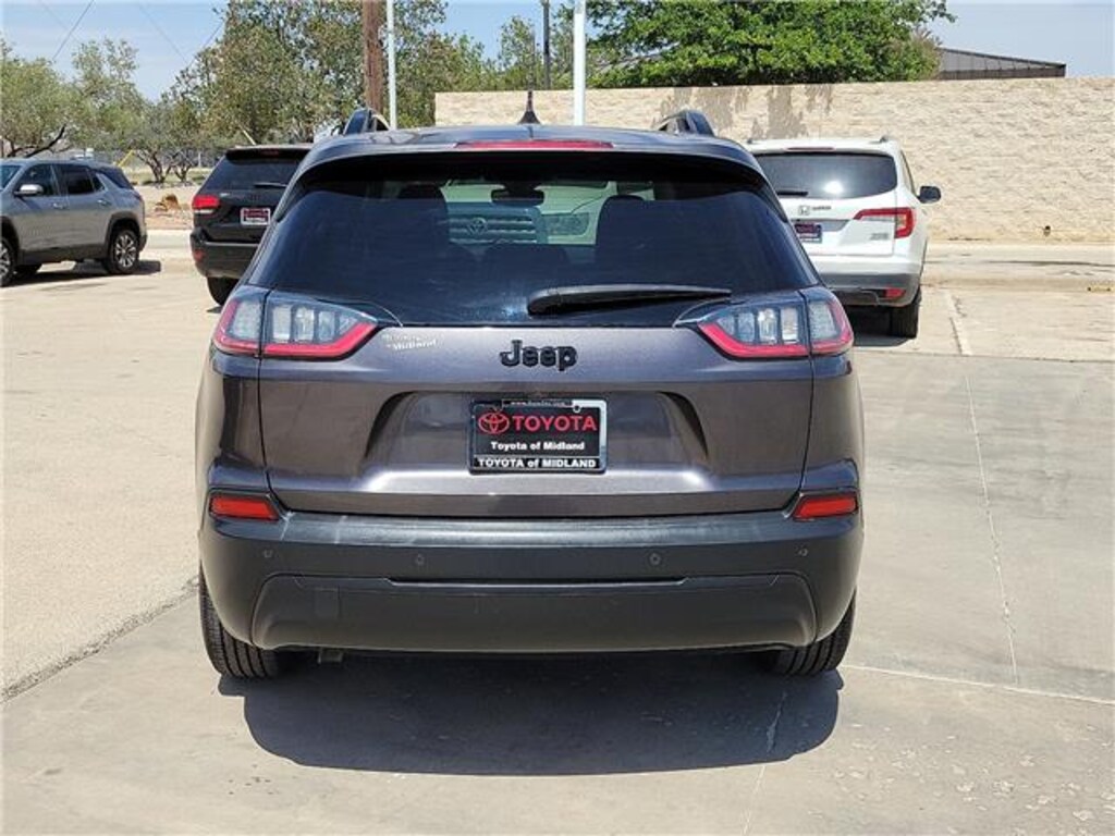 Used 2021 Jeep Cherokee Latitude Plus Front-wheel Drive